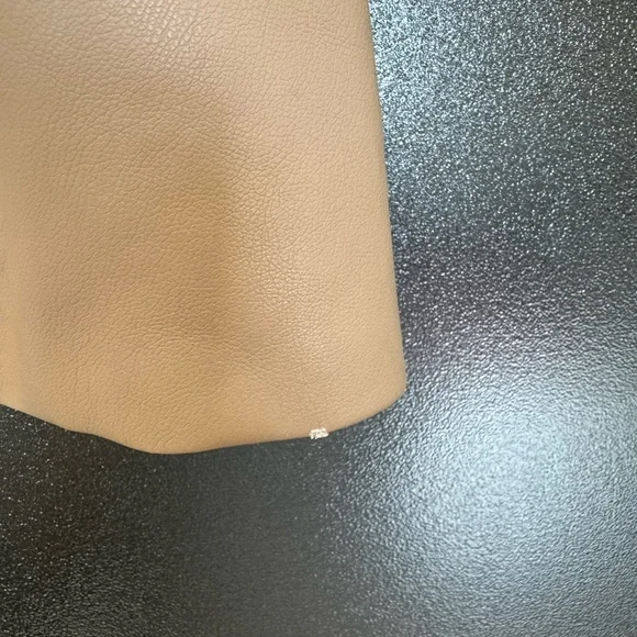 Abercrombie & Fitch Women's Tan Vegan Leather Blazer - Picture 7 of 9